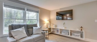 Maine Escape w/ Grill, Near Skiing & Hiking!