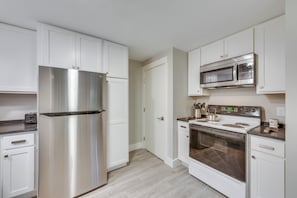 Apartment (2 Bedrooms) | Interior - Maine Escape w/ Grill, Near Skiing & Hiking! (Saco)