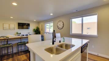 Apartment (3 Bedrooms) | Innenbereich