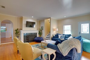 House (4 Bedrooms) | Interior