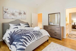 Hus (4 Bedrooms) | 4 soveværelser, strygejern/strygebræt, sengetøj