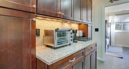 Modern Vernon Township Condo Near Ski & Water Park