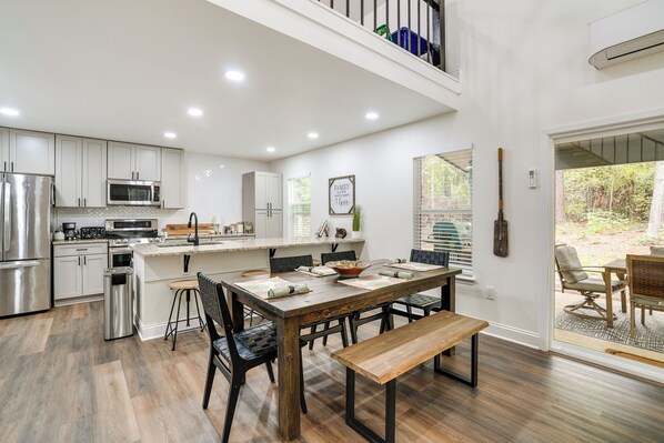 House (2 Bedrooms) | Interior