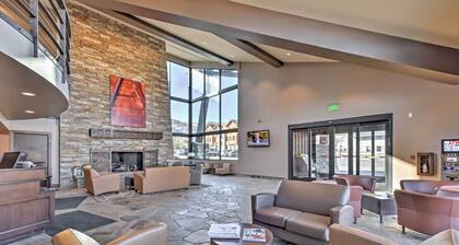 Ultimate Park City Studio w/ Pool & Hot Tub!