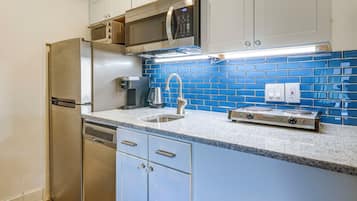 Apartment (0 Bedroom) | Interior