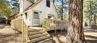 Sugarloaf Vacation Rental ~ 7 Mi to Big Bear Lake!