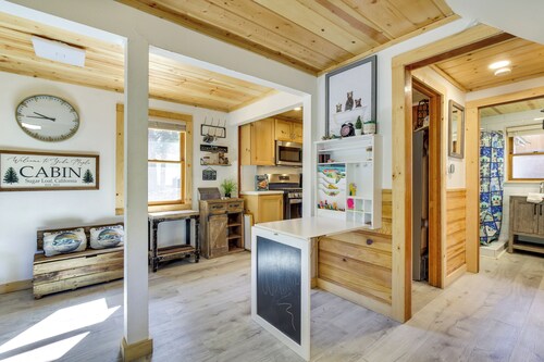 Sugarloaf Vacation Rental ~ 7 Mi to Big Bear Lake!