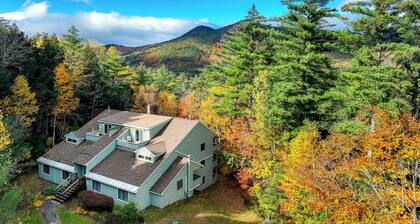 Inviting Bartlett Condo: 1 Mi to Attitash Mountain
