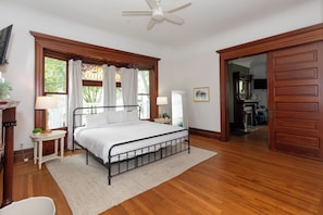 2 bedrooms, free WiFi, bed sheets, wheelchair access