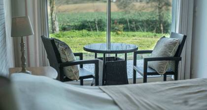 Chez Phil, Chambres D'hôte, Chambre Thème Bois