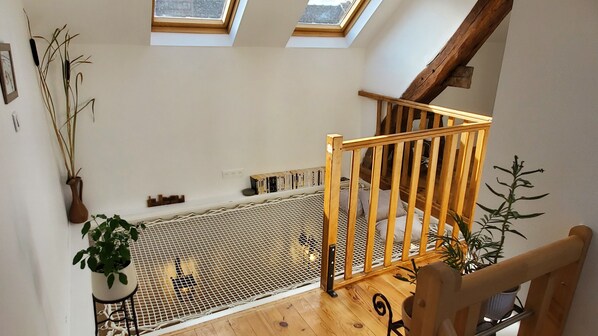 Interior - La Maison Dionysienne, un Instant Suspendu Entre Nature et Histoire (Saint-Denis-de-Vaux)