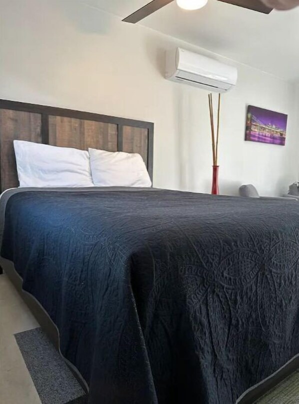 1 chambre, fer et planche à repasser, Wi-Fi, draps fournis