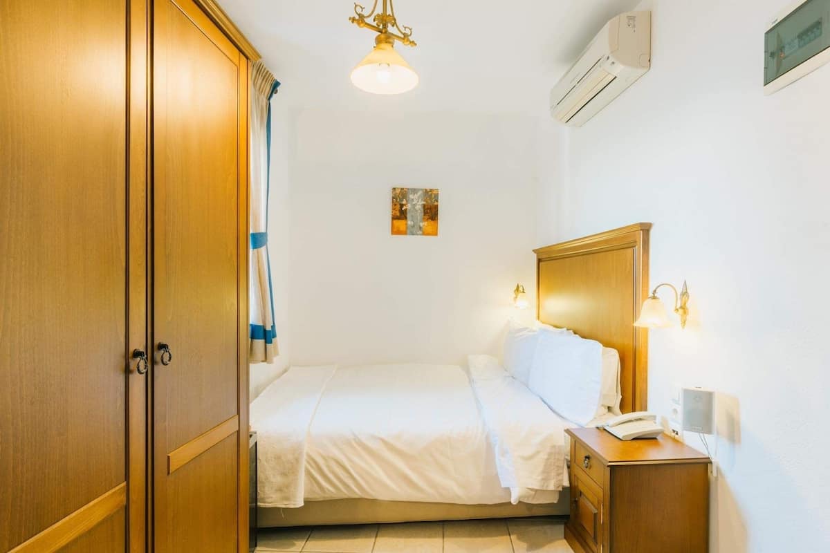 Deluxe-Zimmer | 1 Schlafzimmer, Allergikerbettwaren, Daunenbettdecken, Minibar