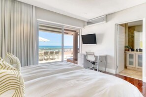 3 bedrooms, desk, iron/ironing board, WiFi