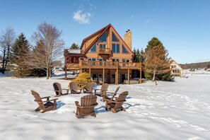 Terrace/patio - Spacious Lake Escape w/ Hot Tub, Dock & Fireplace (Swanton)