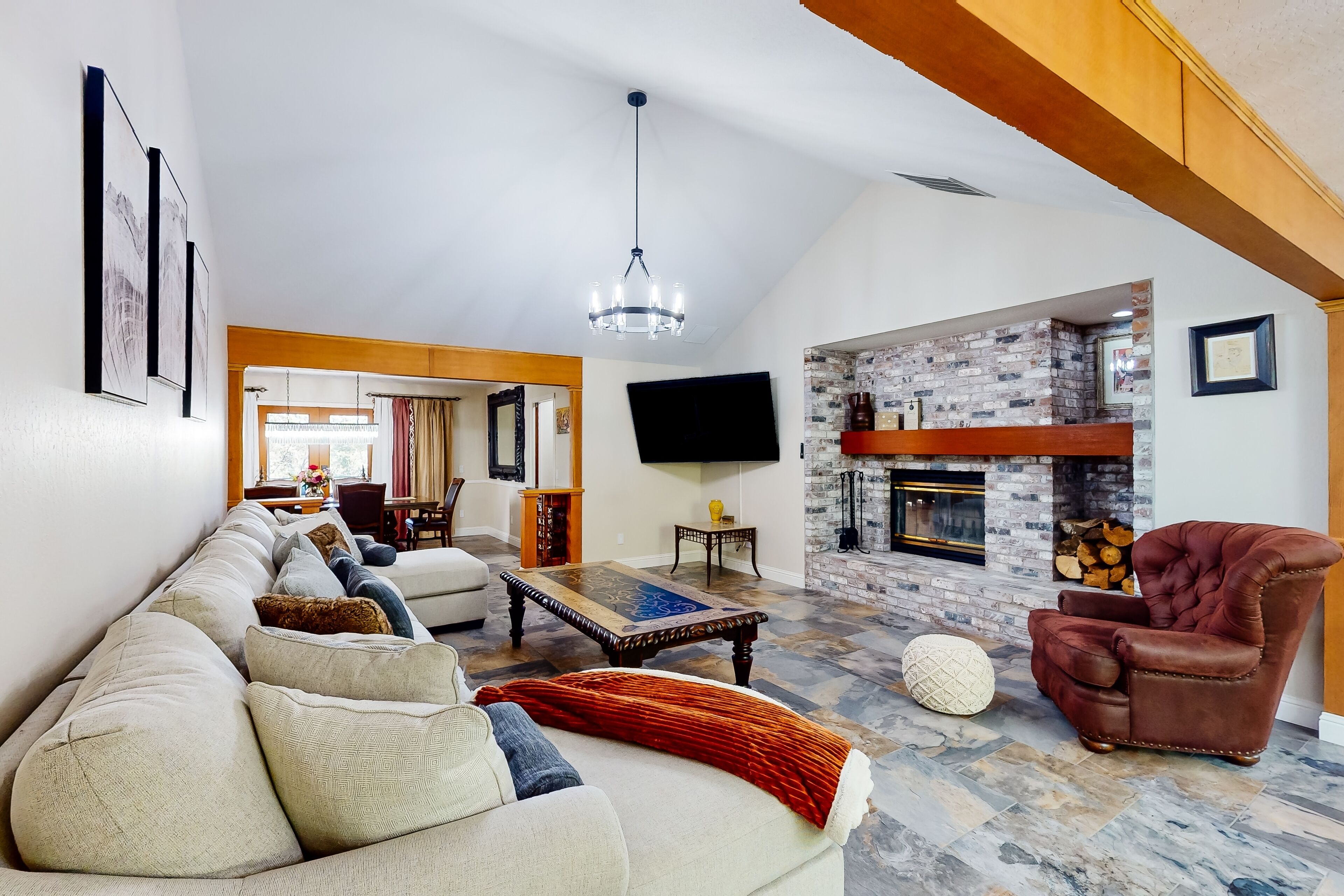 Serene retreat with pool, hot tub, basketball court, wood fireplace, & gas grill