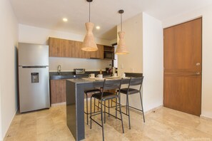 Lyxlägenhet - 2 sovrum - privat pool | Eget kök