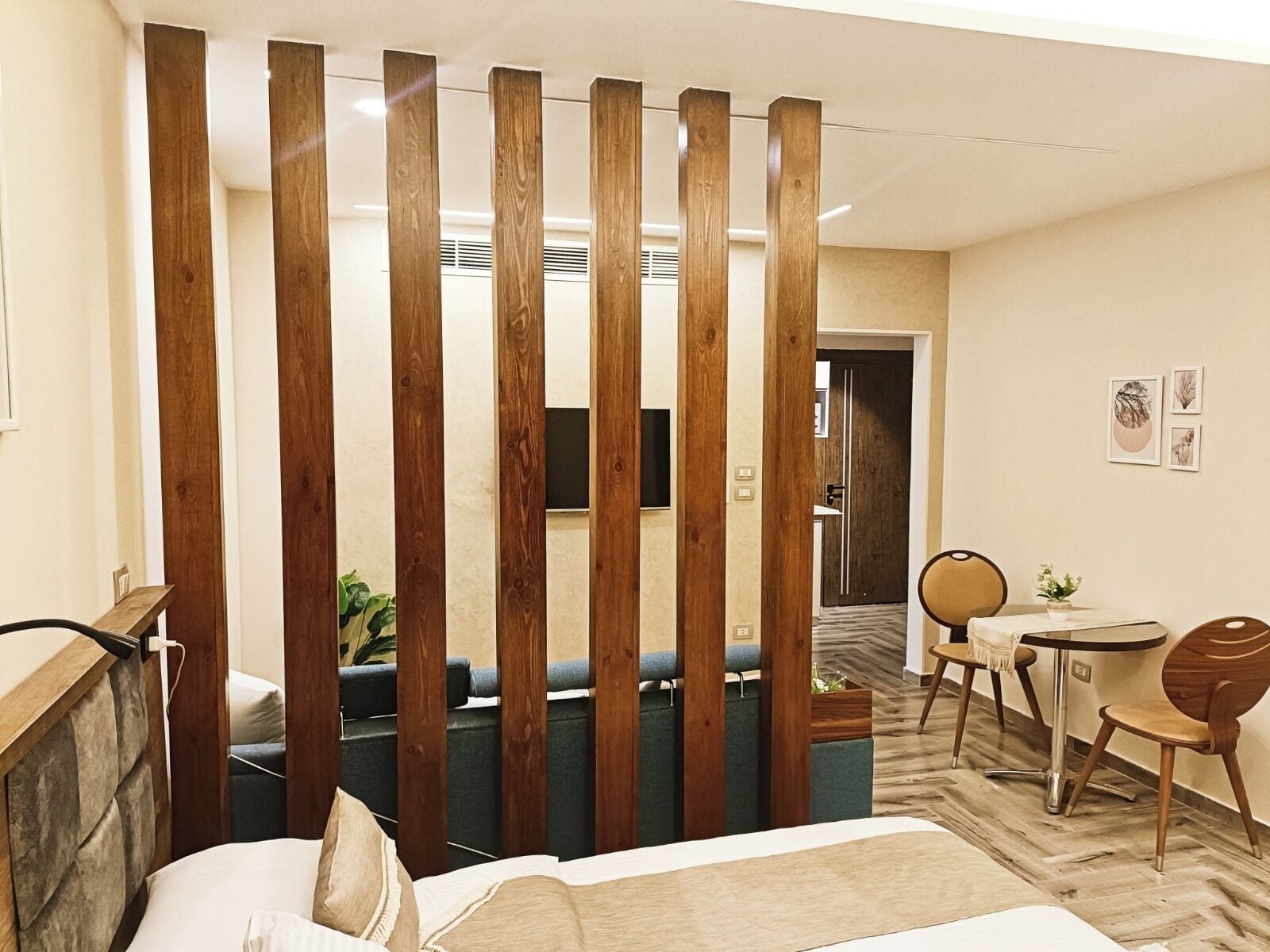 Phòng đôi Cao cấp, 2 giường đơn | Bộ đồ giường cao cấp, két bảo mật tại phòng, phòng cách âm 