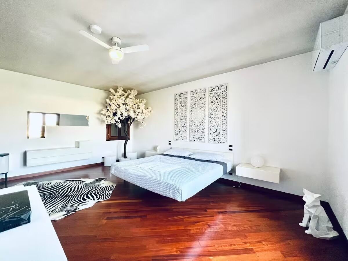 6 chambres, fer et planche à repasser, Wi-Fi gratuit, draps fournis