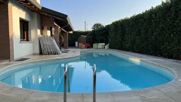 Piscina a l'aire lliure