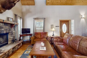 TV, fireplace - Tranquil cabin getaway with private hot tub, fire pit, deck, fireplace, & W/D (Angel Fire)
