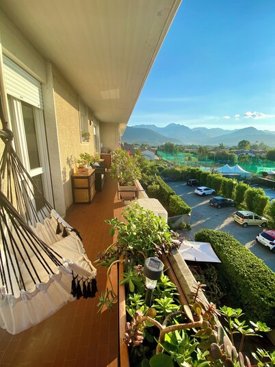 Luce e Mare, 110m2 fully equipped apartment 1 km from the sea and Carrara Fair
