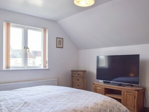 3 quartos, Wi-Fi de cortesia, roupa de cama