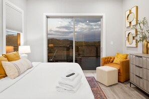 4 habitaciones, escritorio, tabla de planchar con plancha y wifi gratis 