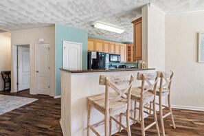 Dining - Updated Condo in Golf Community Featuring Access to Club Amenities! (Cape Charles)