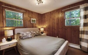 3 bedrooms, free WiFi, bed sheets