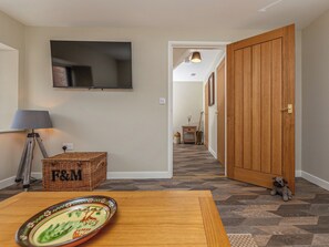 Interior - 2 bedroom accommodation in Great Snoring (Great Snoring)