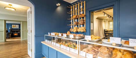 Petit déjeuner continental compris tous les jours