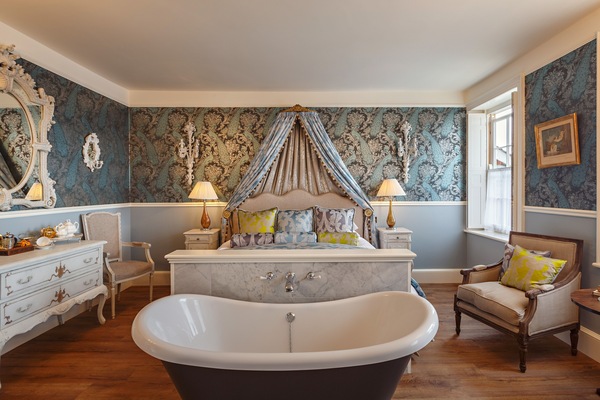 Quarto casal luxo | Roupas de cama antialérgicas, individualmente decorados