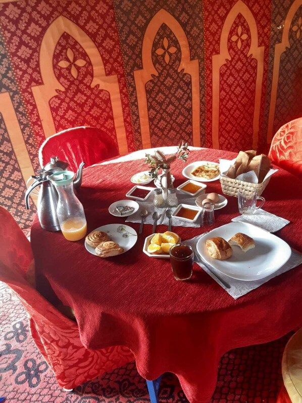 Dining - Bivouac Zagora (Errouha)