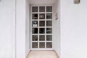 Exterior - "whole House in Kolonos, Centre of Athens" (Athens)