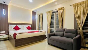 Luxury Villa, 2 Bedrooms, Mountain View | Desk, soundproofing, free WiFi, bed sheets