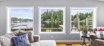 Idyllic Lakeside Getaway - Hidden Gem