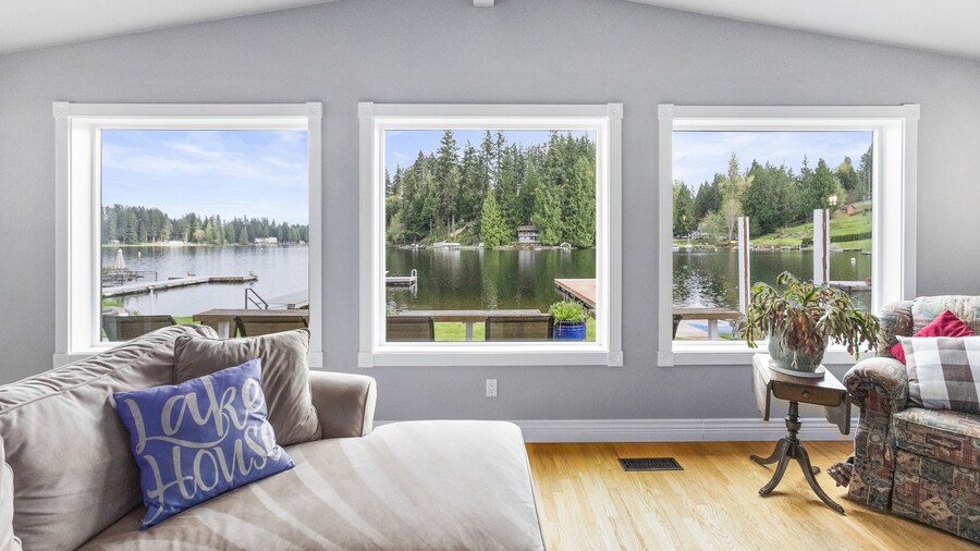 Idyllic Lakeside Getaway - Hidden Gem