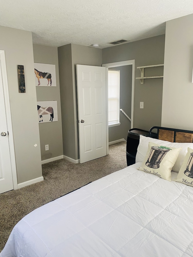 Kentucky Getaway Louisville Vrbo