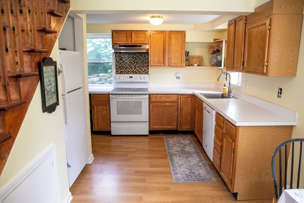 Frigorífic, microones, forn i placa de cuina