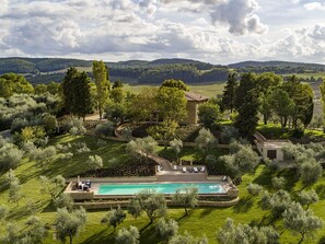 Exterior - Private Villa with A/C, WIFI, sauna, hot tub, private pool, TV, veranda, close to Montepulciano (Bivio Di San Biagio)