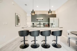 Dining - 3 Bedroom/ 3 Bath Town House, minutes away from Disney (Kissimmee)