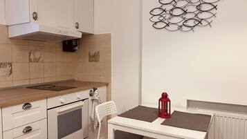 Fridge, microwave, coffee/tea maker, electric kettle