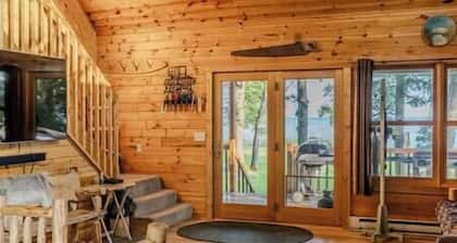 Cozy cabin on Upper Red Lake