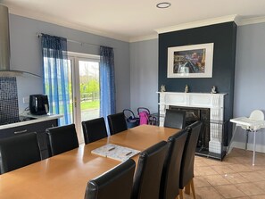 Dining - Ballygarrett Holiday Home (Ballygarrett)