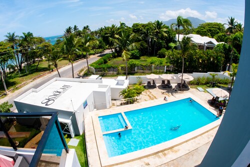 Breakfast included.sea view 
28% off in the Restaurant and Bar.