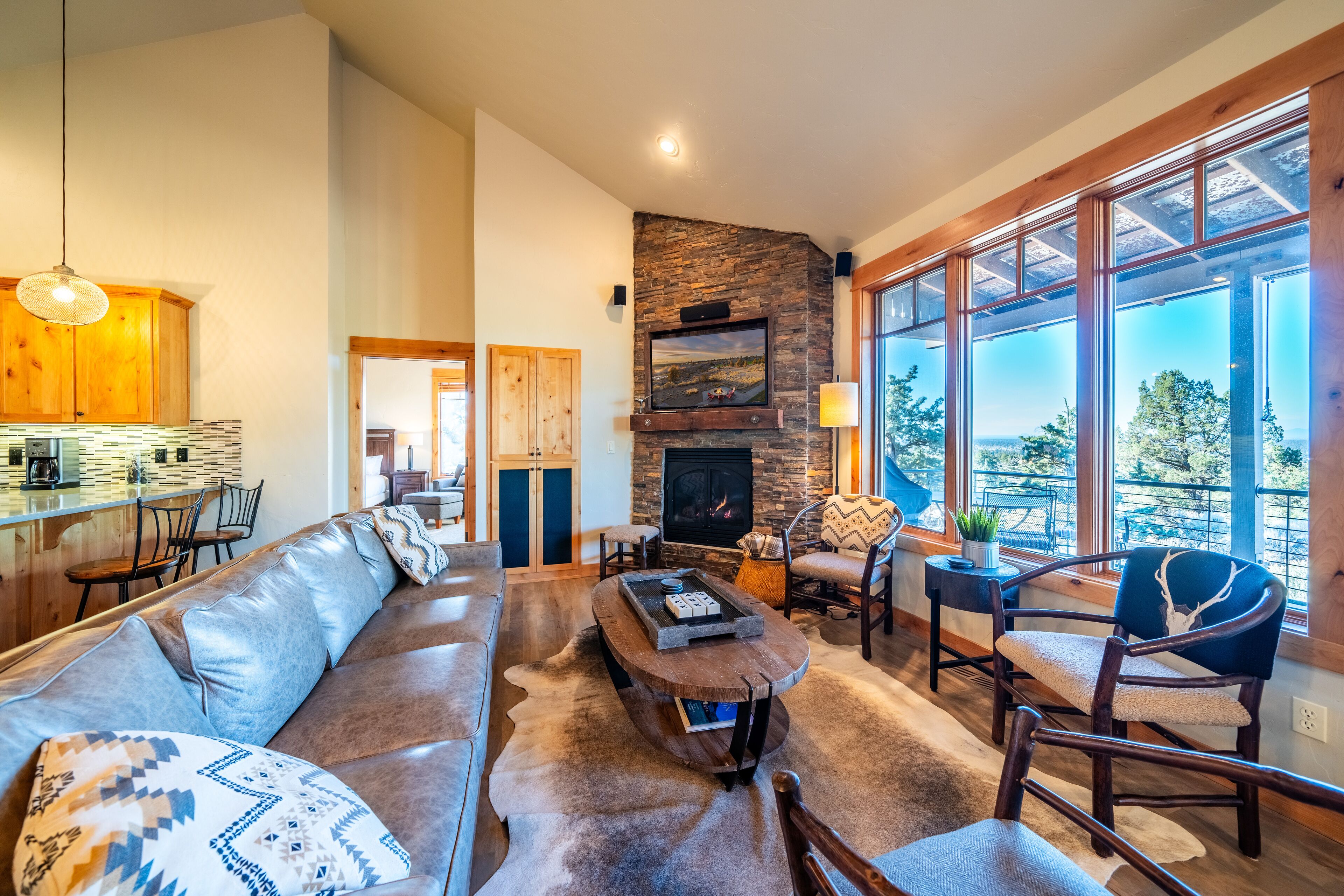 TV connectée, cheminée