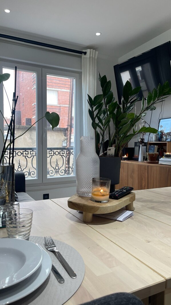 Interior - Appartement Cosy Paris 10 3P (Paris)