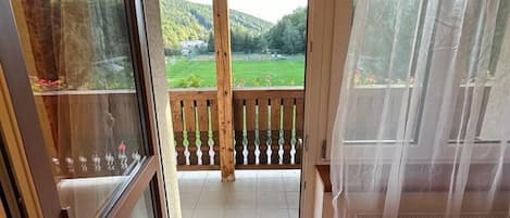 Economy Double Room | Balcony