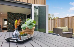 Terrace/patio - 2 bedroom awesome home in Heinkenszand (Heinkenszand)